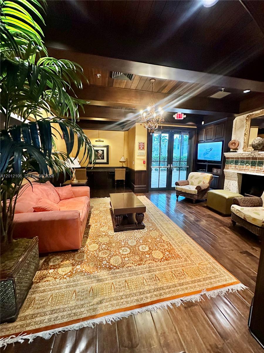 VILLA BIARRITZ CONDO - Residential