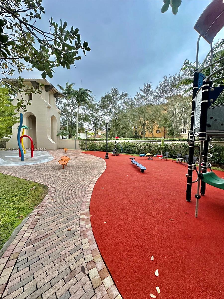 VILLA BIARRITZ CONDO - Residential