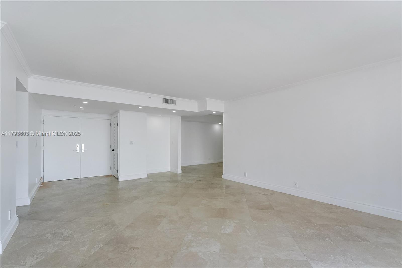 1581 Brickell Ave PH102