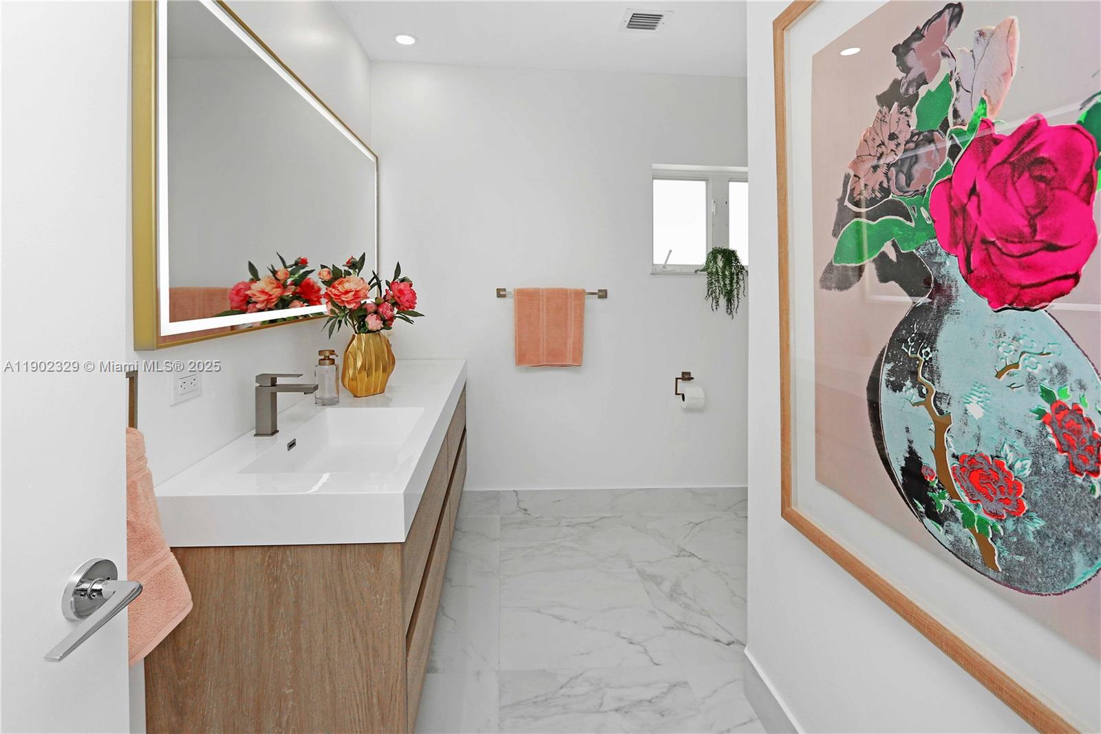 VENICE 8-12 B - Residential