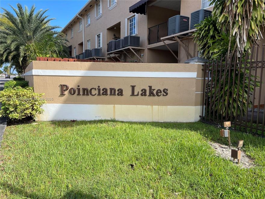 SPACIOUS GROND FLOOR UNIT FEATURING 3 BR 2 BATH ALL ON ONE LEVEL. INCLUDES WASHER & DRYER, 2 PARKING SPACES AND SMALL PATIO. See Broker Remak for showing.