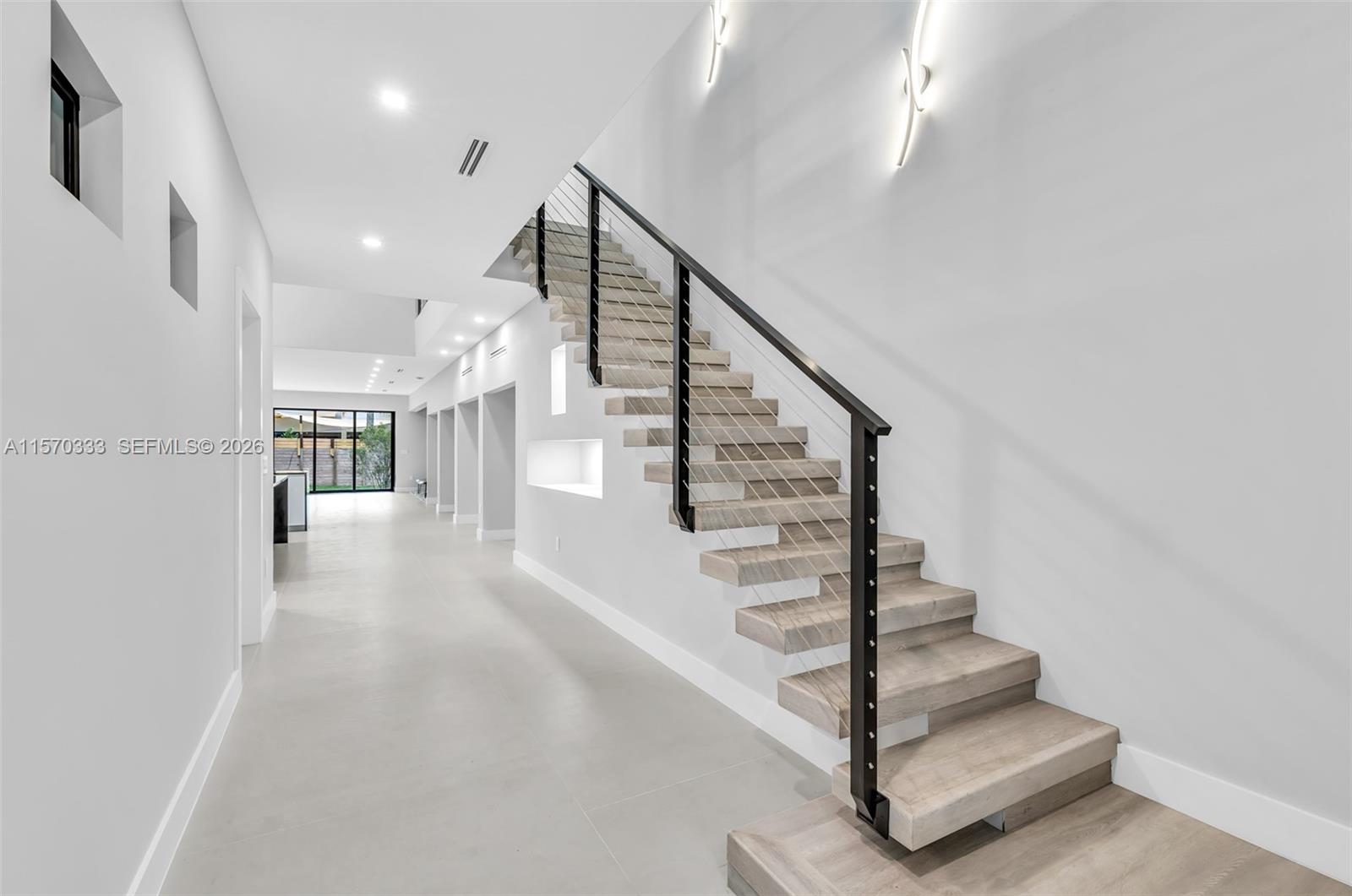 LAUDERDALE - Residential