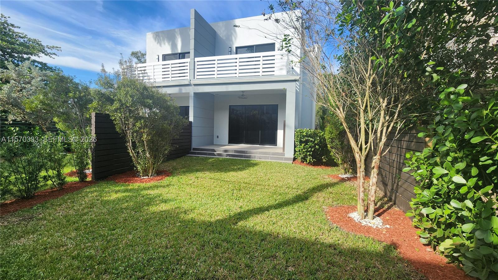 LAUDERDALE - Residential