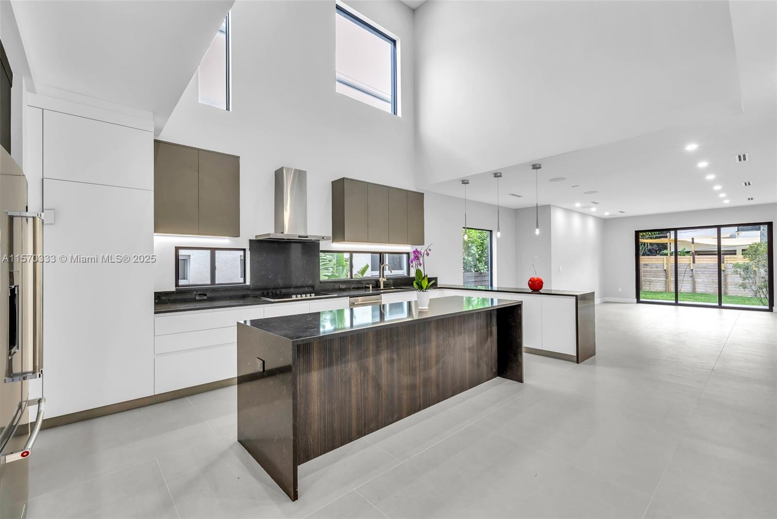 LAUDERDALE - Residential