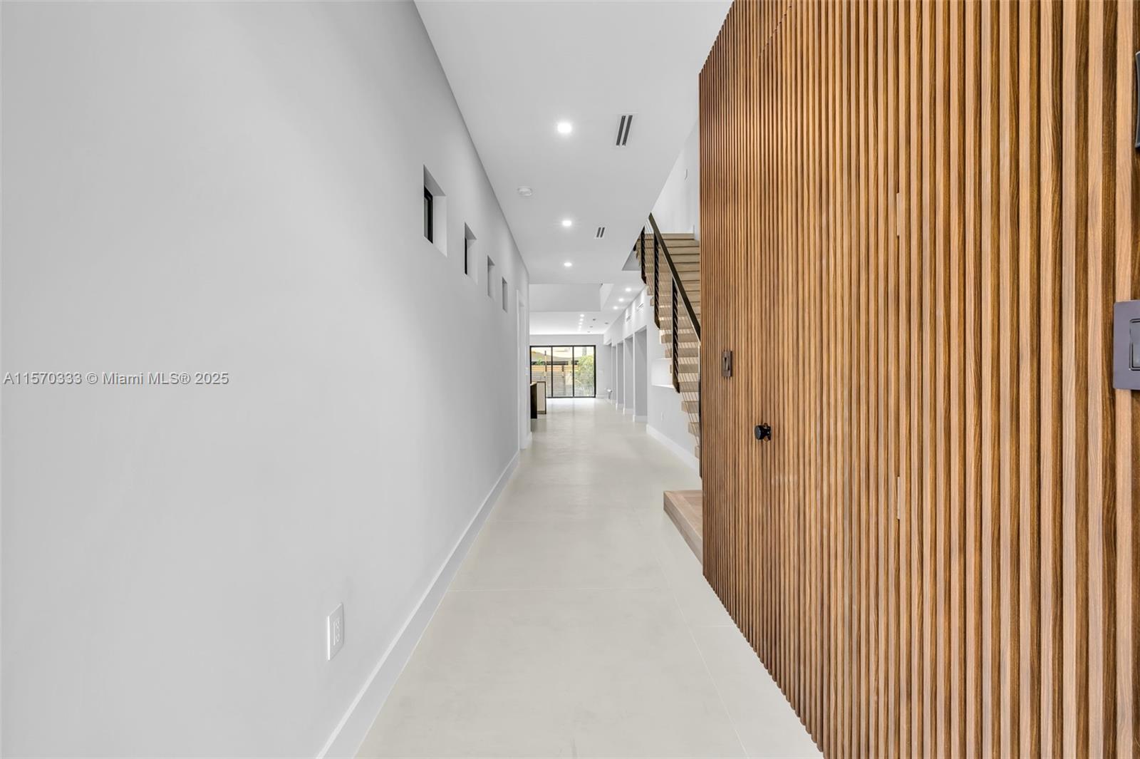 LAUDERDALE - Residential
