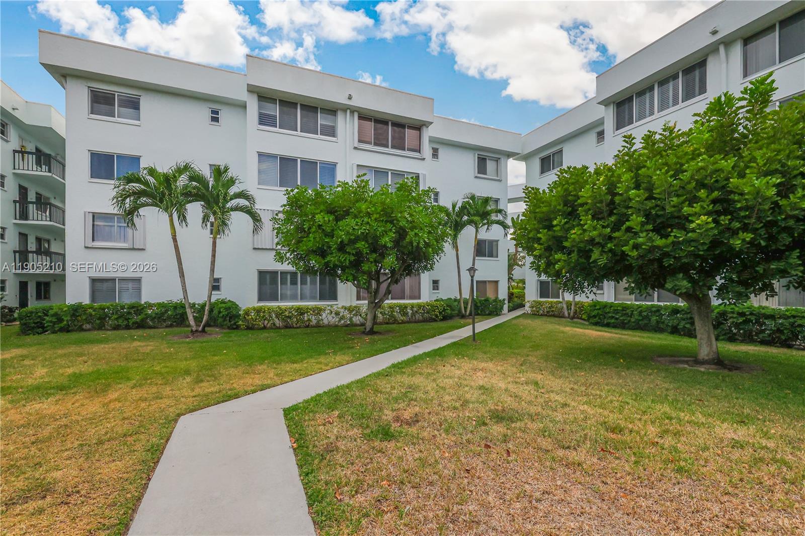 HAMLET AT POINCIANA CONDO - Residential