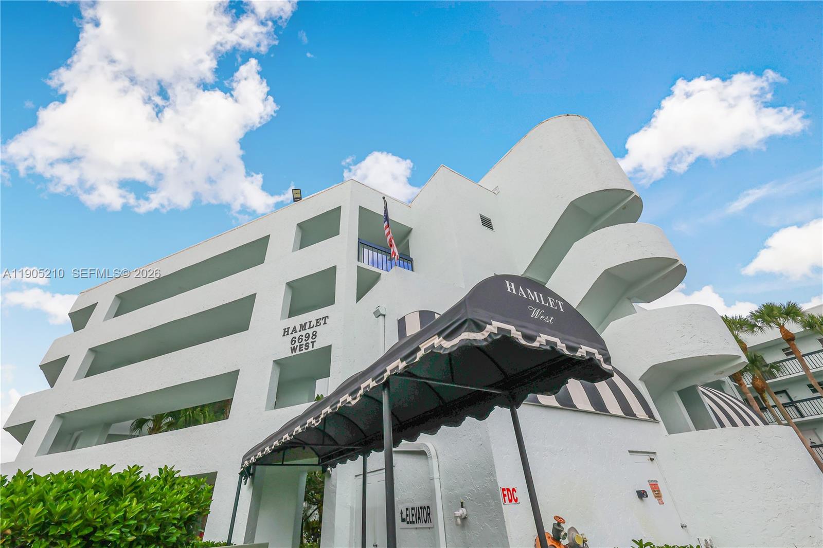 HAMLET AT POINCIANA CONDO - Residential