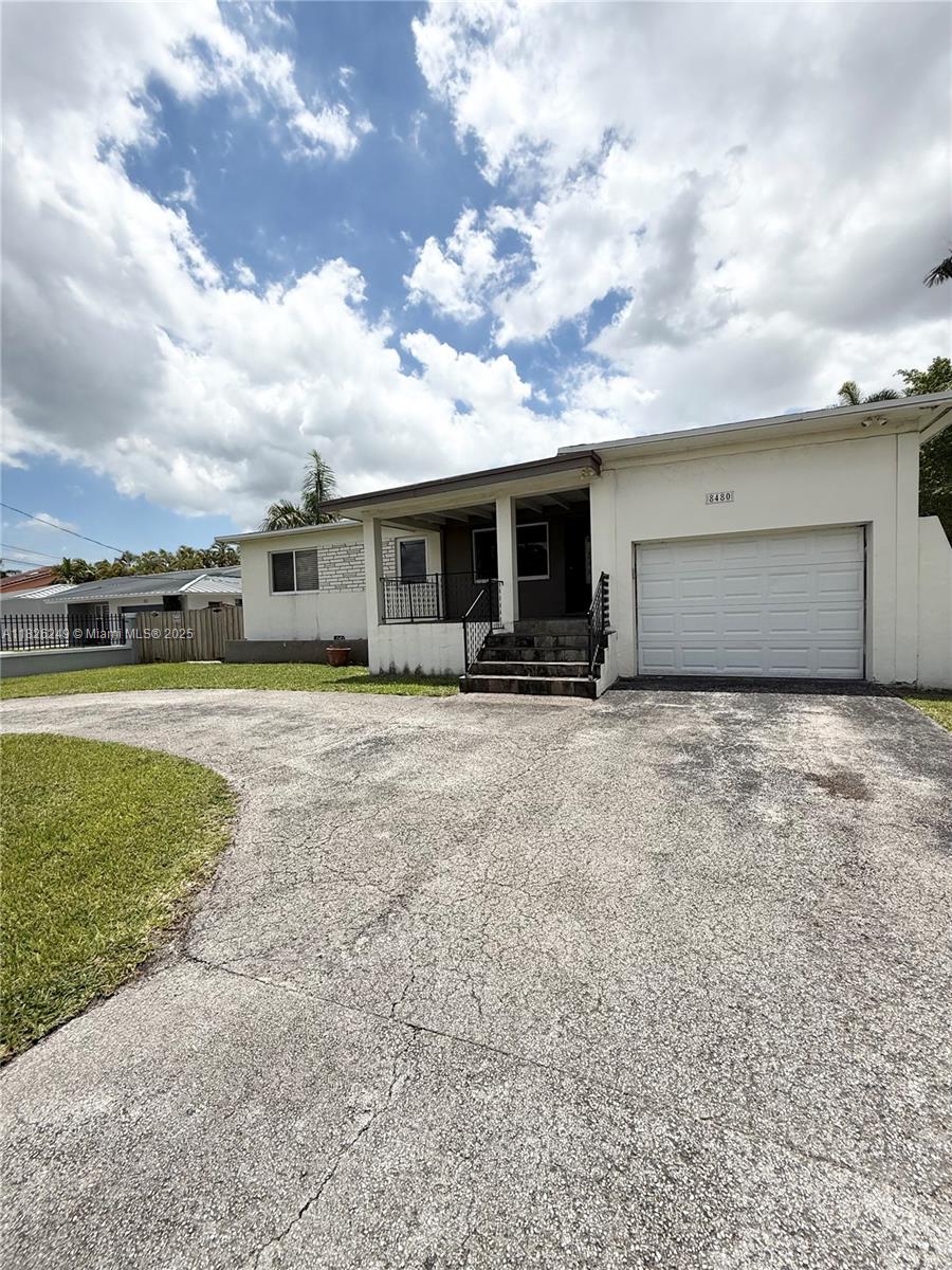 8480 SW 2nd St 0