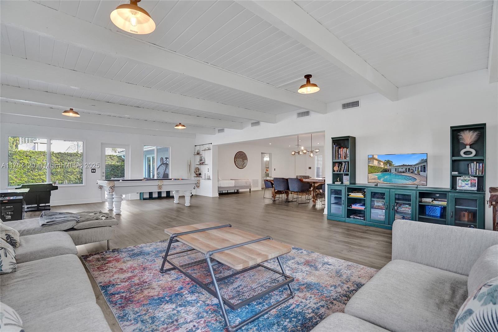HILLSBORO HARBOR UNIT C - Residential