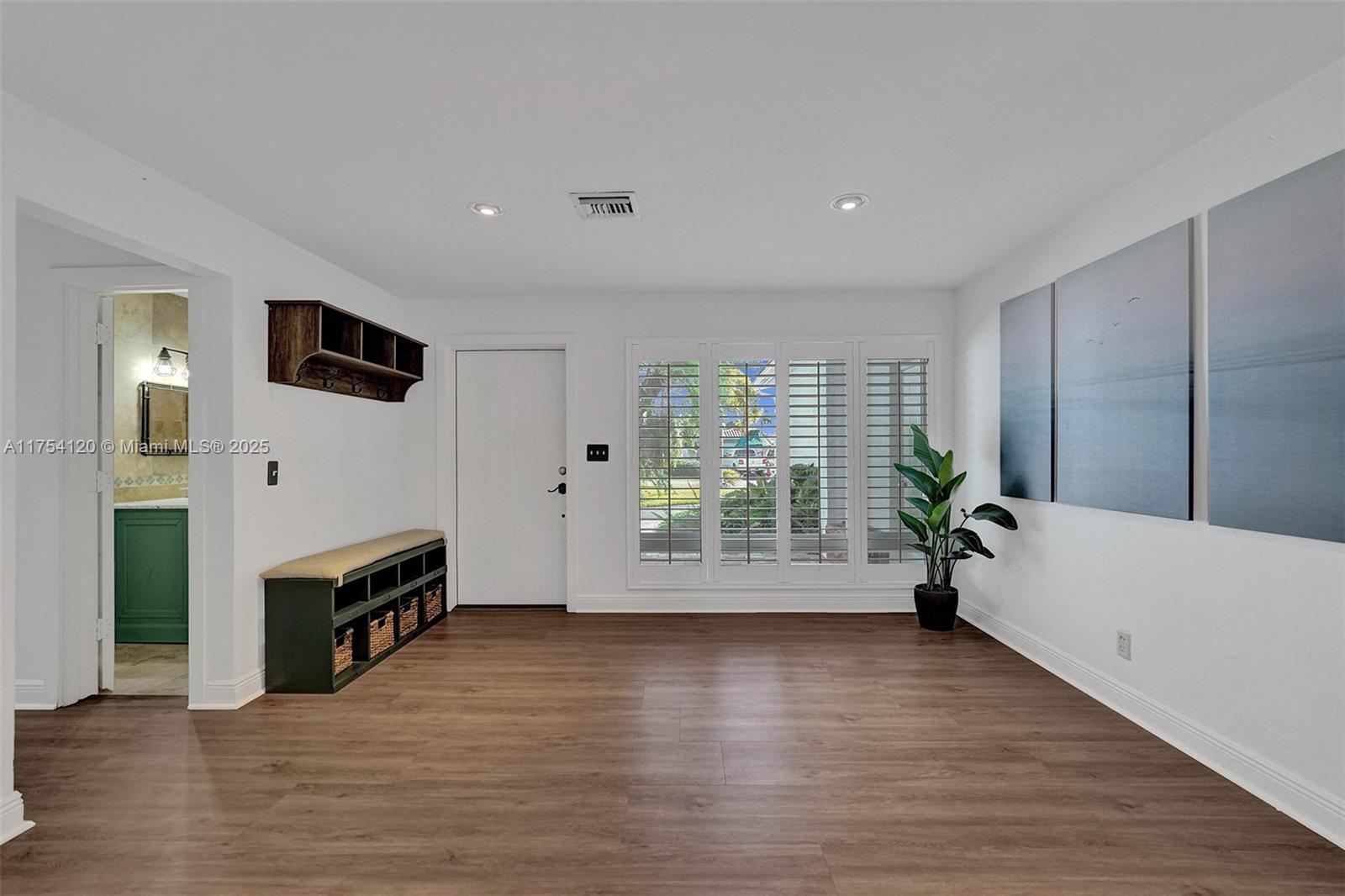 HILLSBORO HARBOR UNIT C - Residential