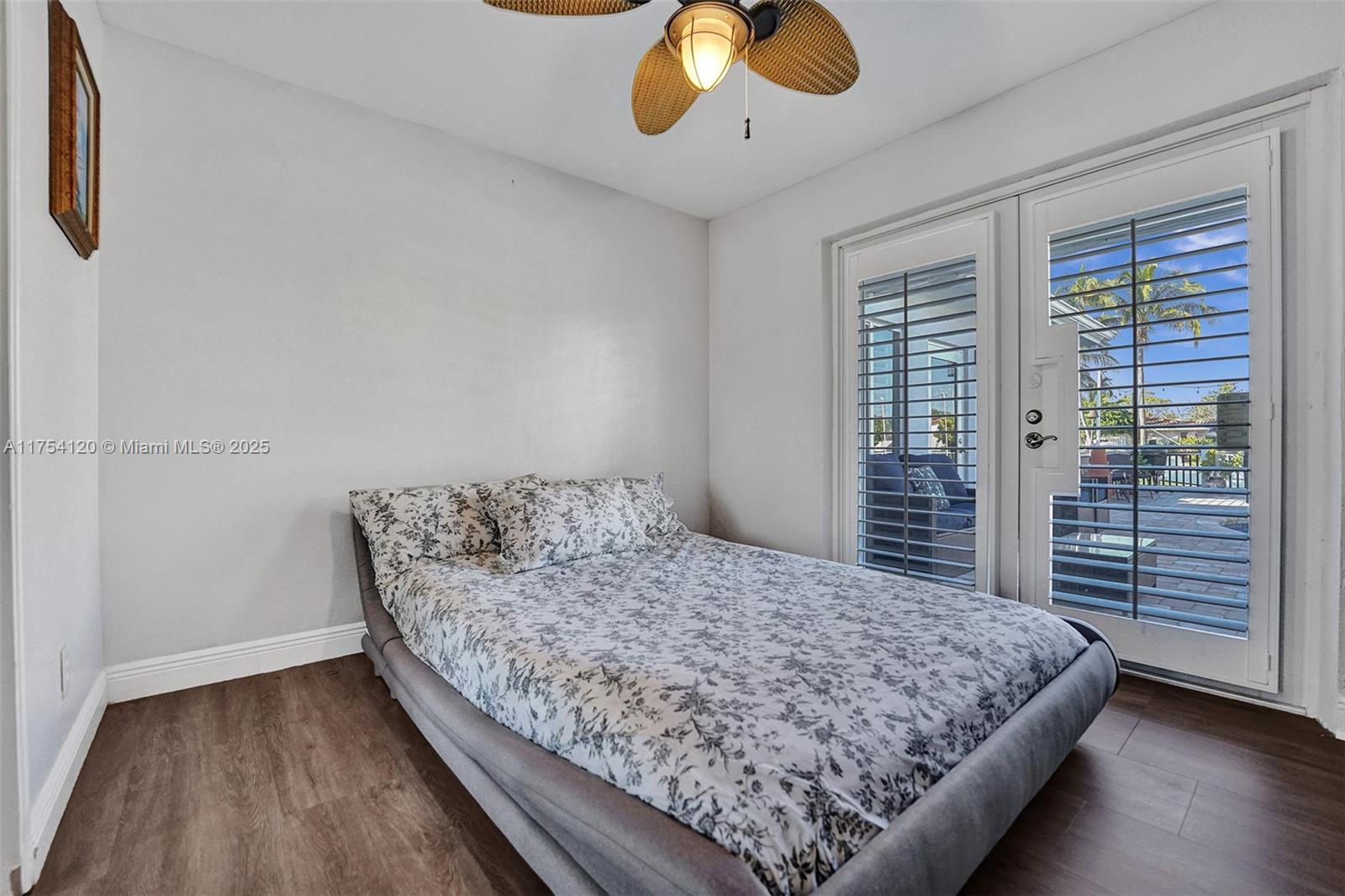 HILLSBORO HARBOR UNIT C - Residential