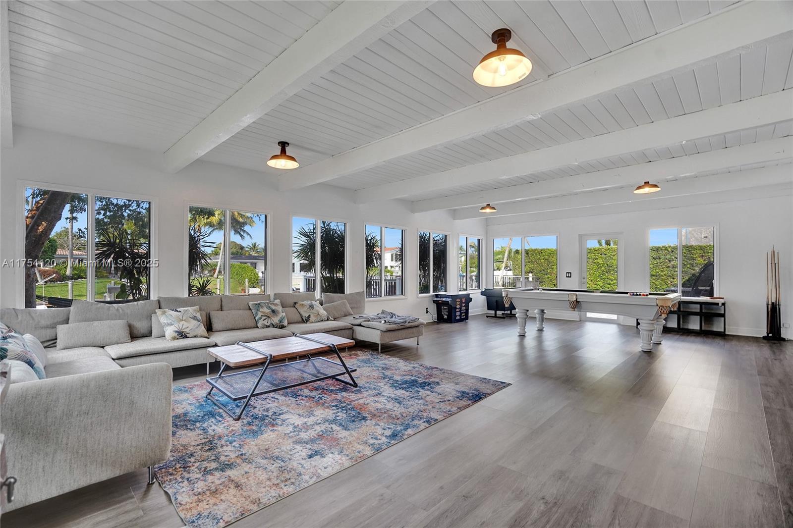 HILLSBORO HARBOR UNIT C - Residential