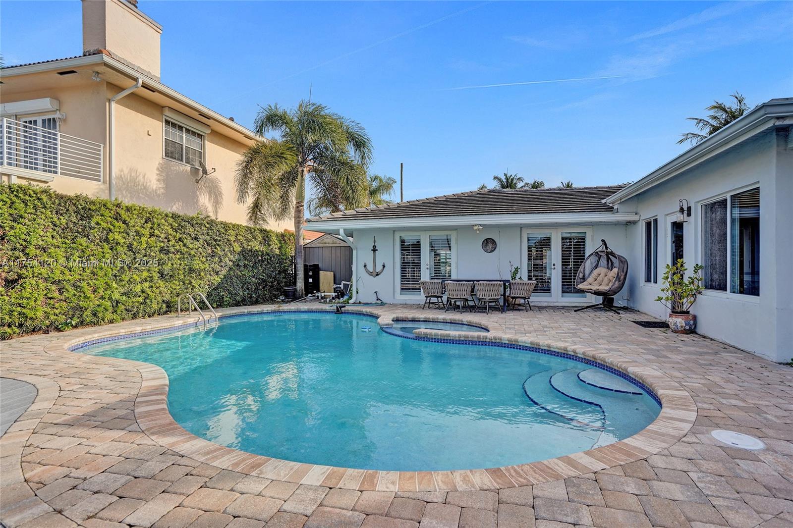 HILLSBORO HARBOR UNIT C - Residential