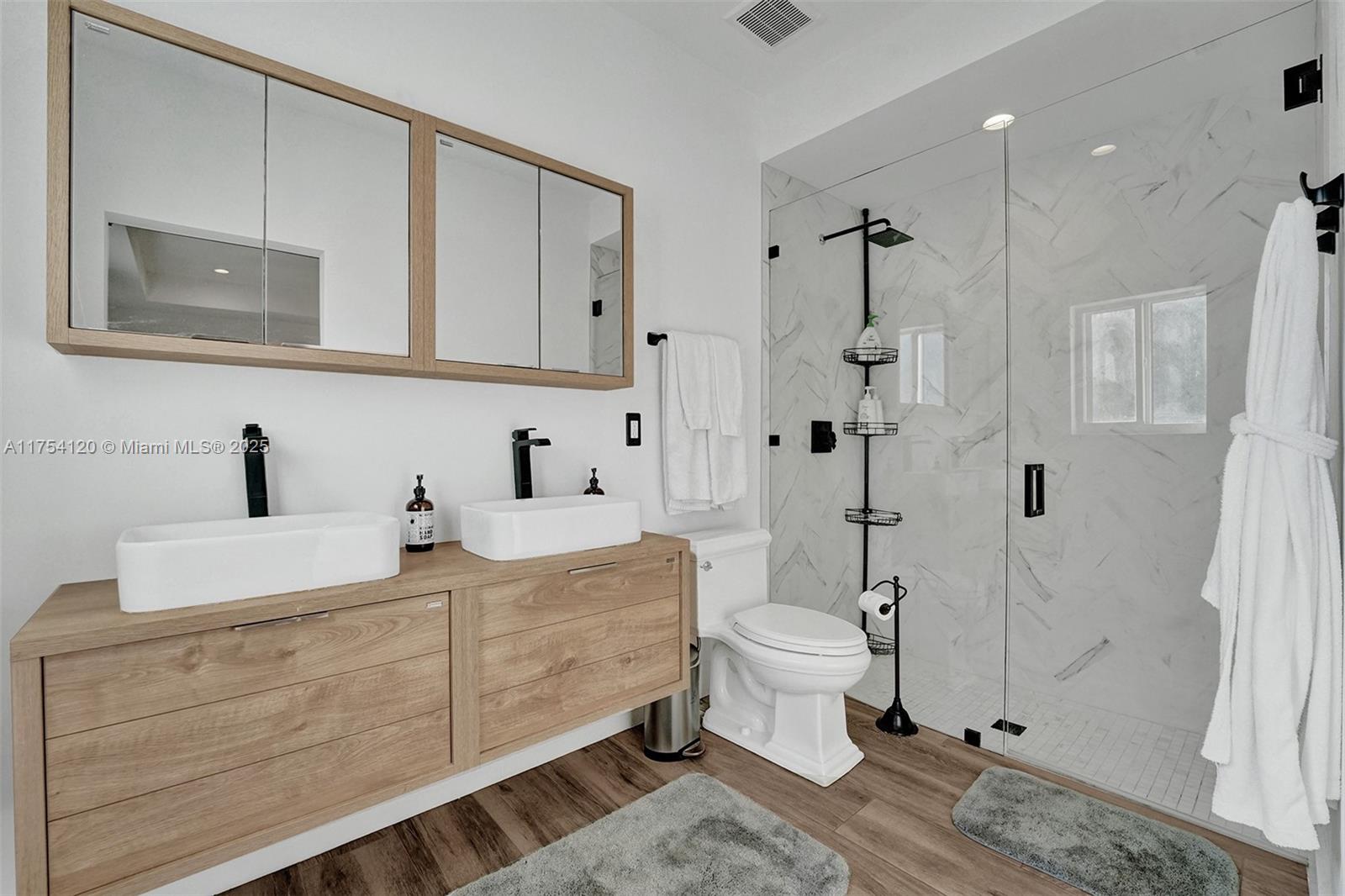 HILLSBORO HARBOR UNIT C - Residential