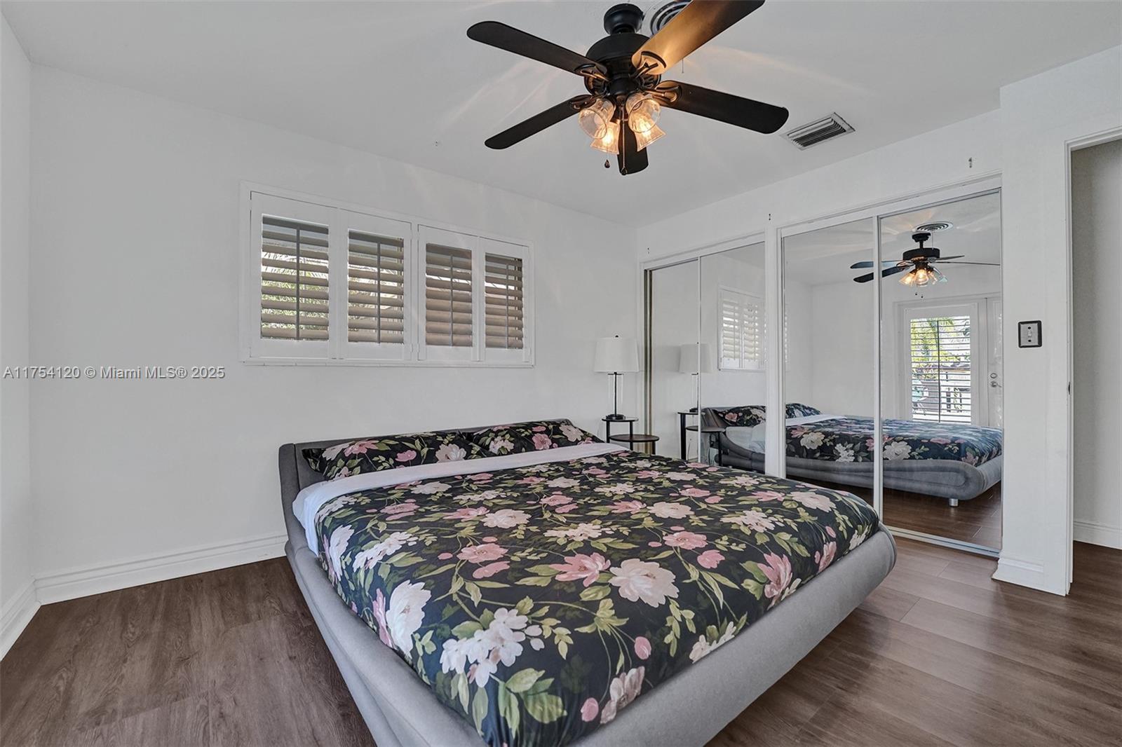 HILLSBORO HARBOR UNIT C - Residential