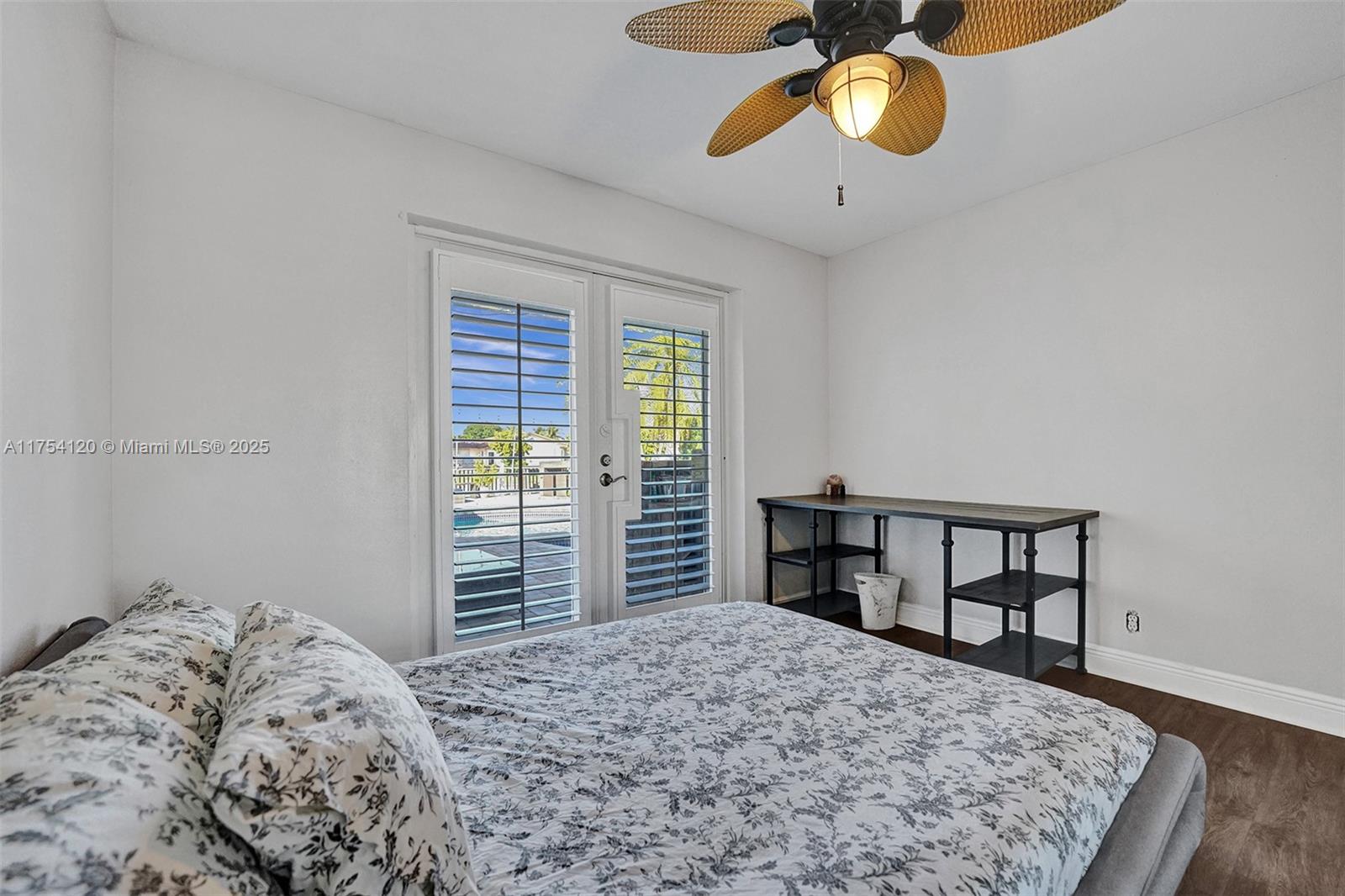 HILLSBORO HARBOR UNIT C - Residential