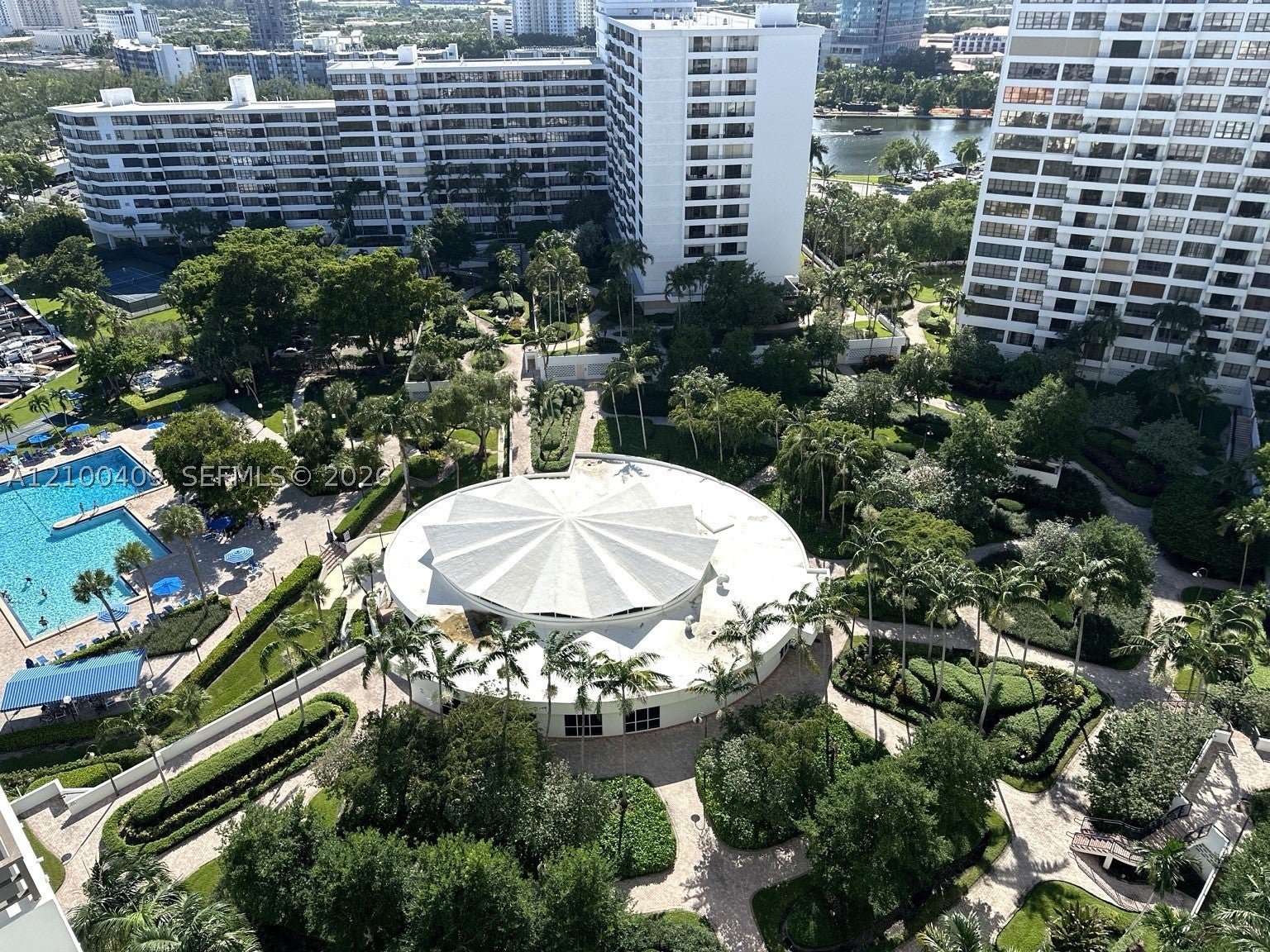 2500 Parkview Dr 2018