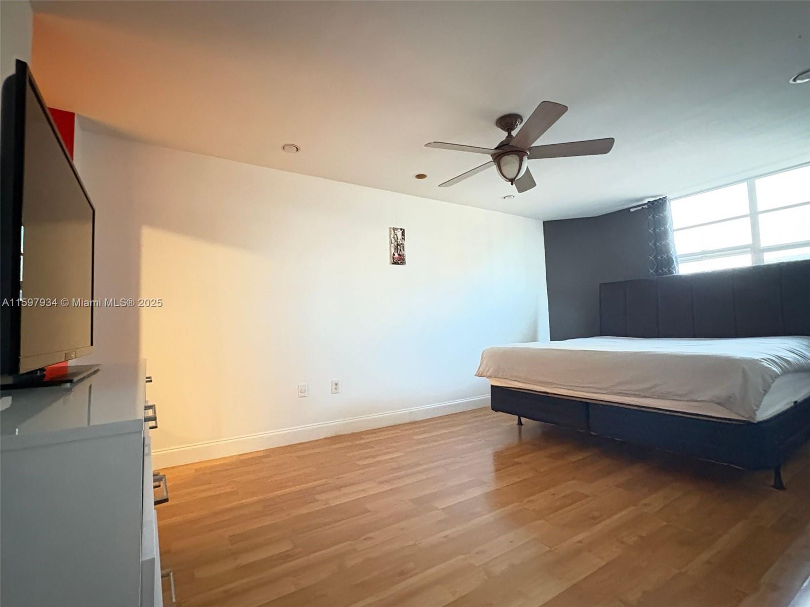 HEMISPHERES CONDO - Residential