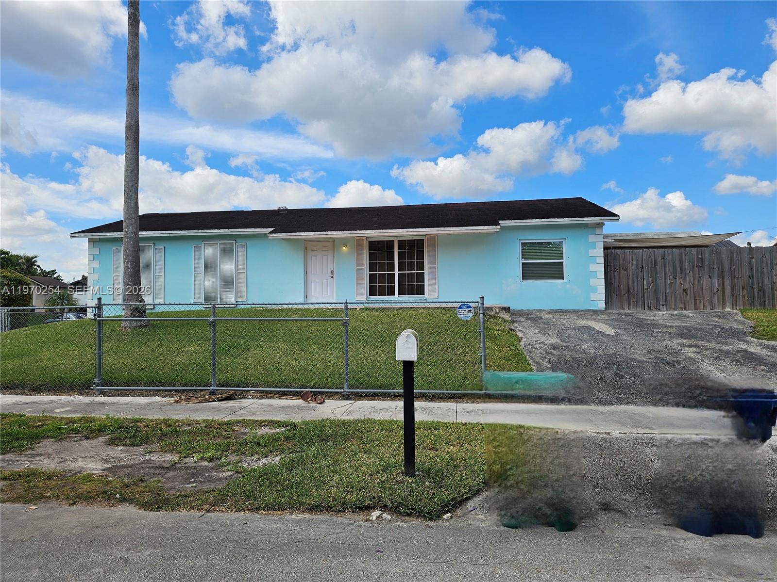 MEADOW WOOD MANOR SEC 2 - Residential