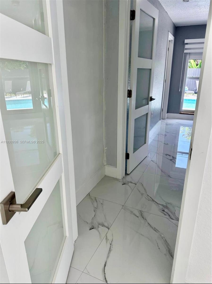 KENDALE LAKES SEC TWO - Residential