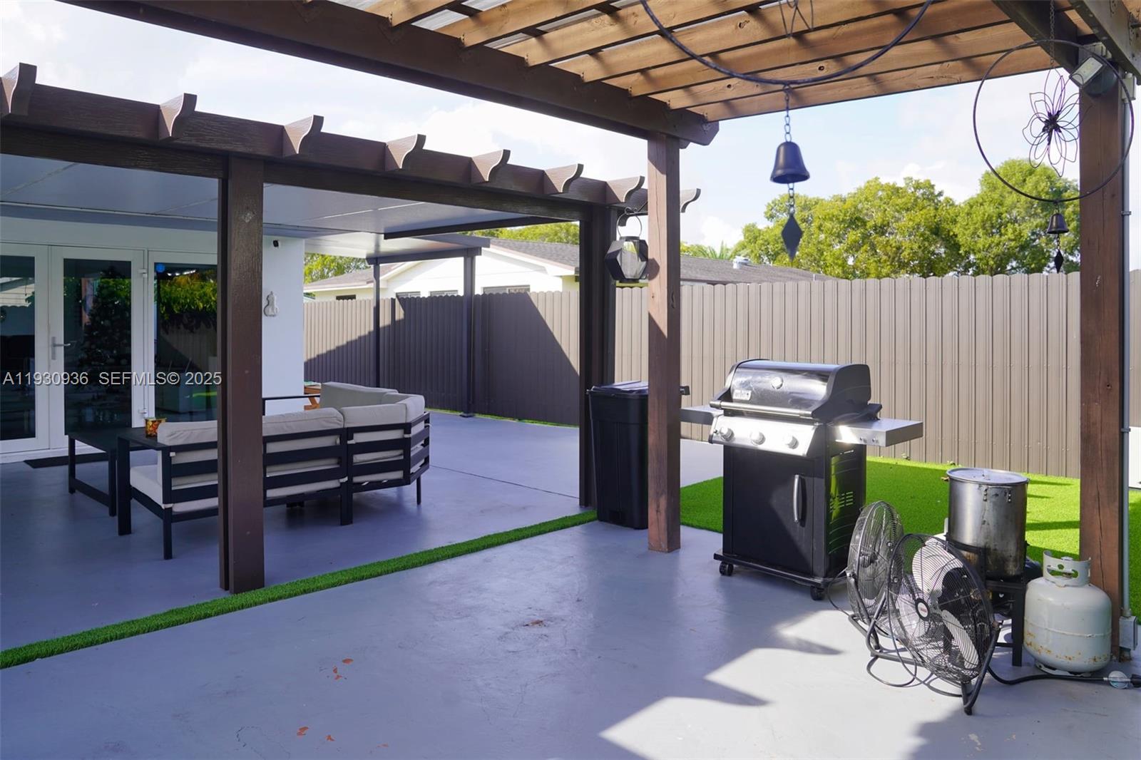 KENDALE LAKES SEC TWO - Residential