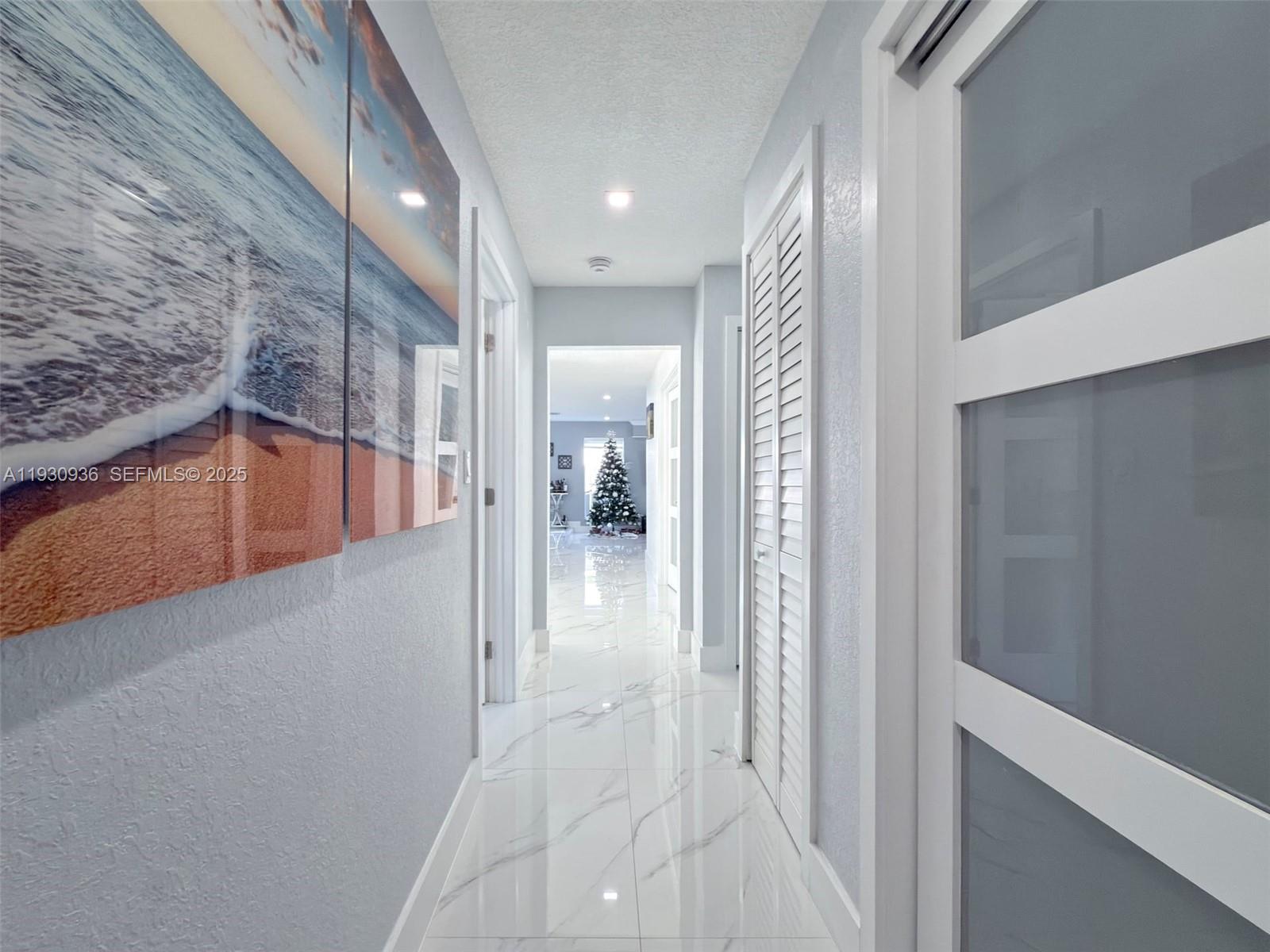 KENDALE LAKES SEC TWO - Residential