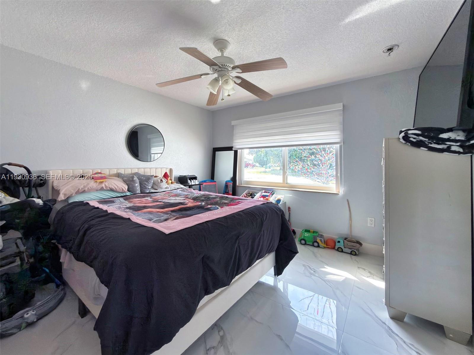 KENDALE LAKES SEC TWO - Residential