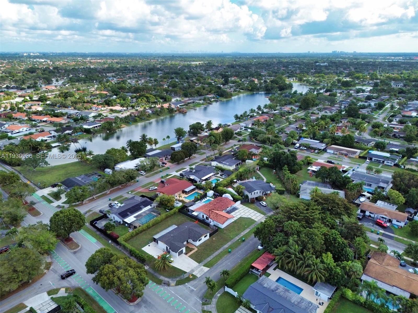 KENDALE LAKES SEC TWO - Residential