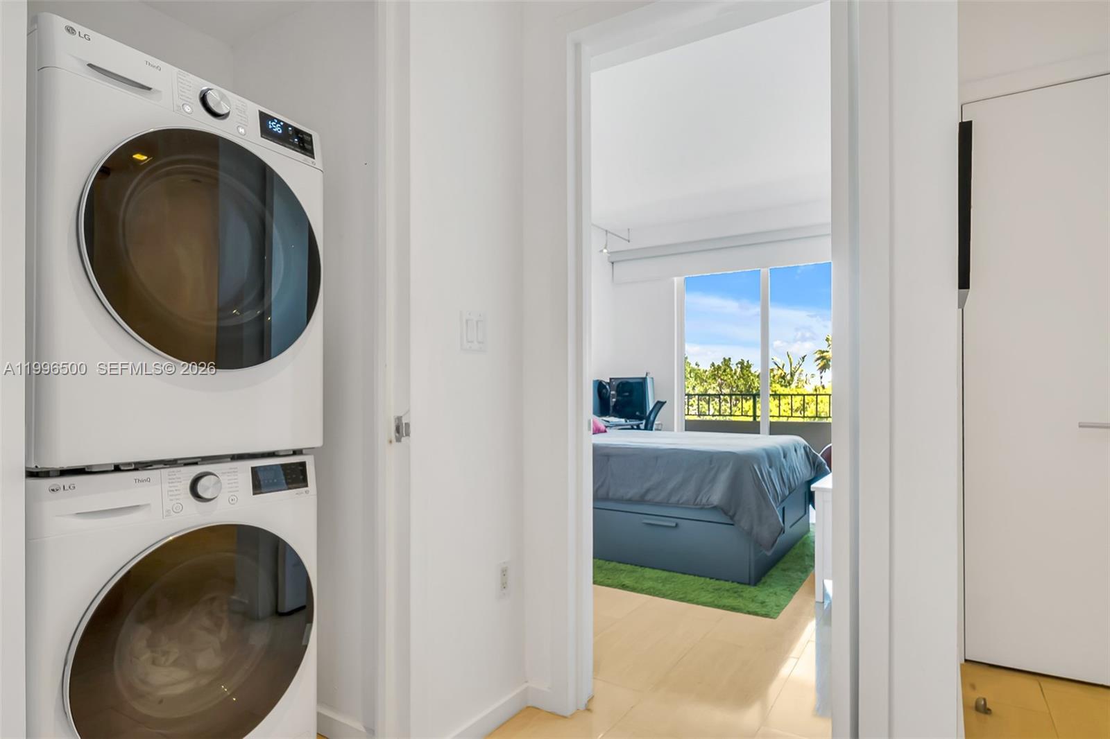 THE EMERALDBAY @ KEY COLO - Residential Lease