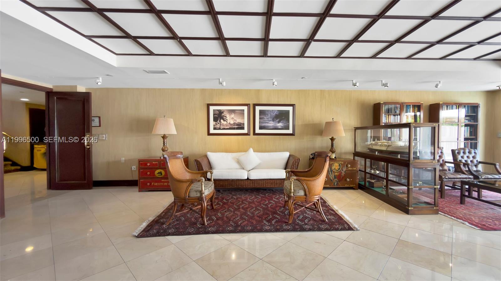 THE EMERALDBAY @ KEY COLO - Residential Lease