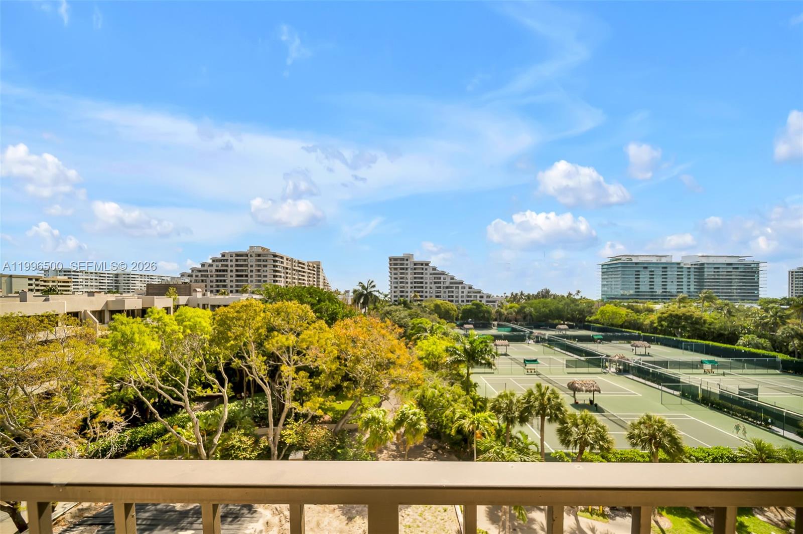 THE EMERALDBAY @ KEY COLO - Residential Lease