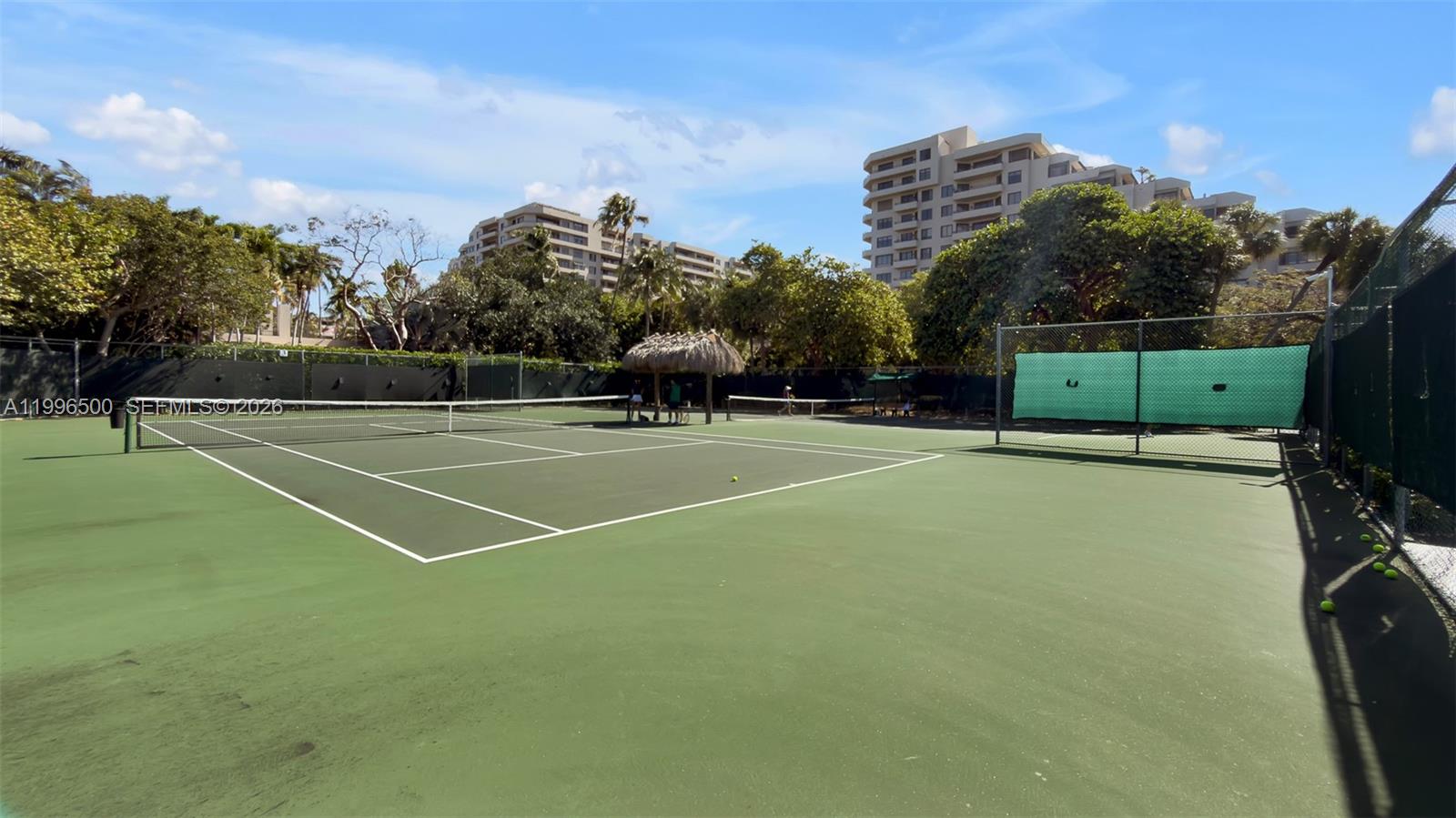 THE EMERALDBAY @ KEY COLO - Residential Lease