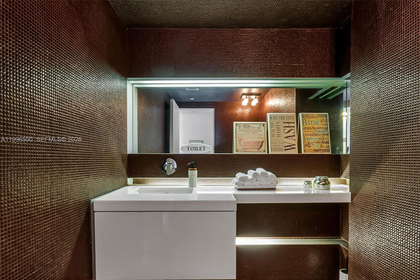 THE EMERALDBAY @ KEY COLO - Residential Lease