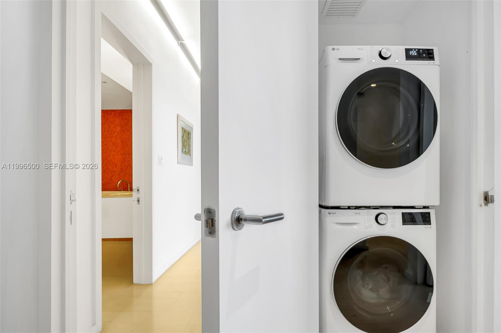 THE EMERALDBAY @ KEY COLO - Residential Lease