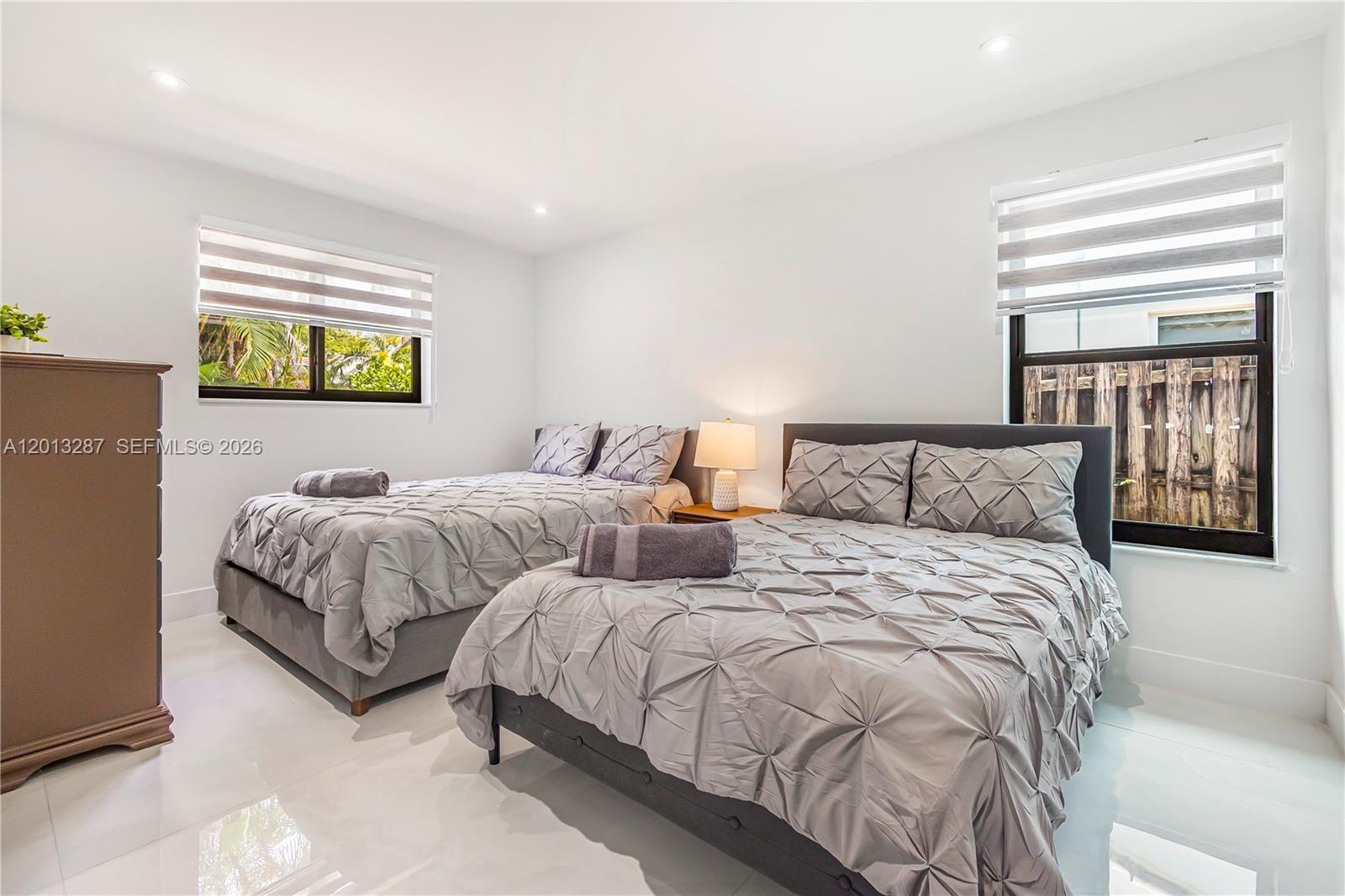 MIAMI LAKES EAGLE NEST SE - Residential