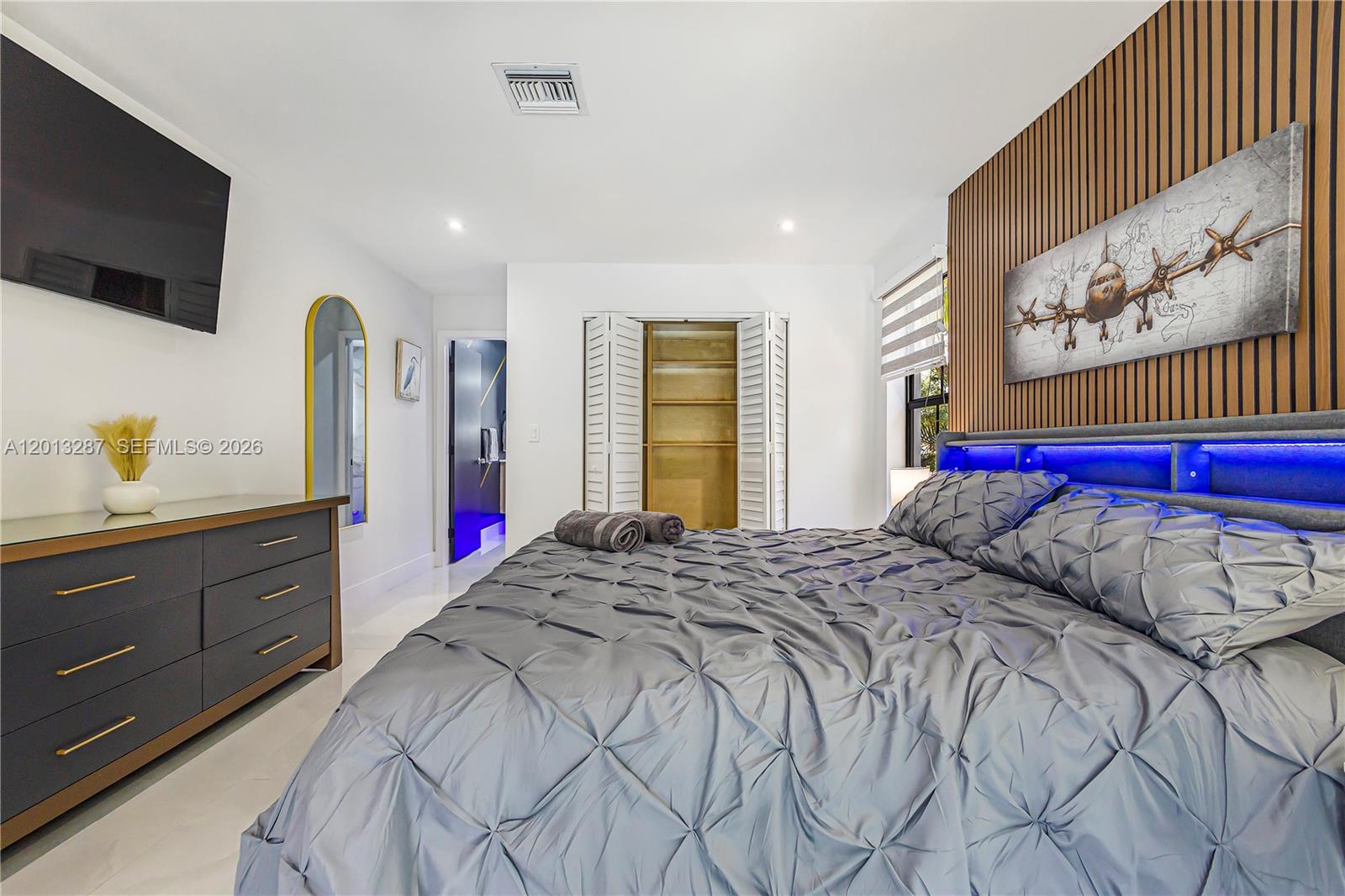 MIAMI LAKES EAGLE NEST SE - Residential