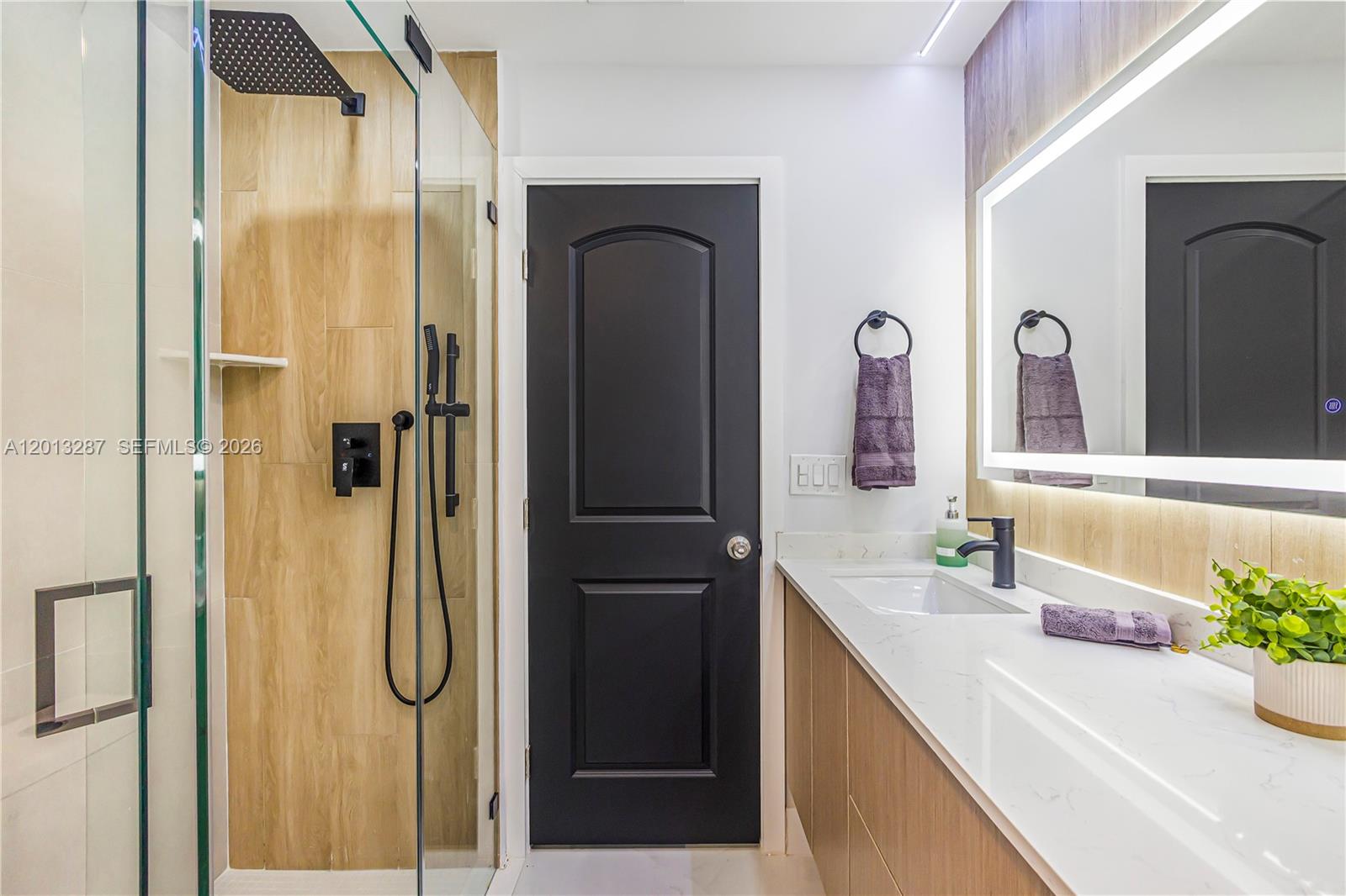 MIAMI LAKES EAGLE NEST SE - Residential