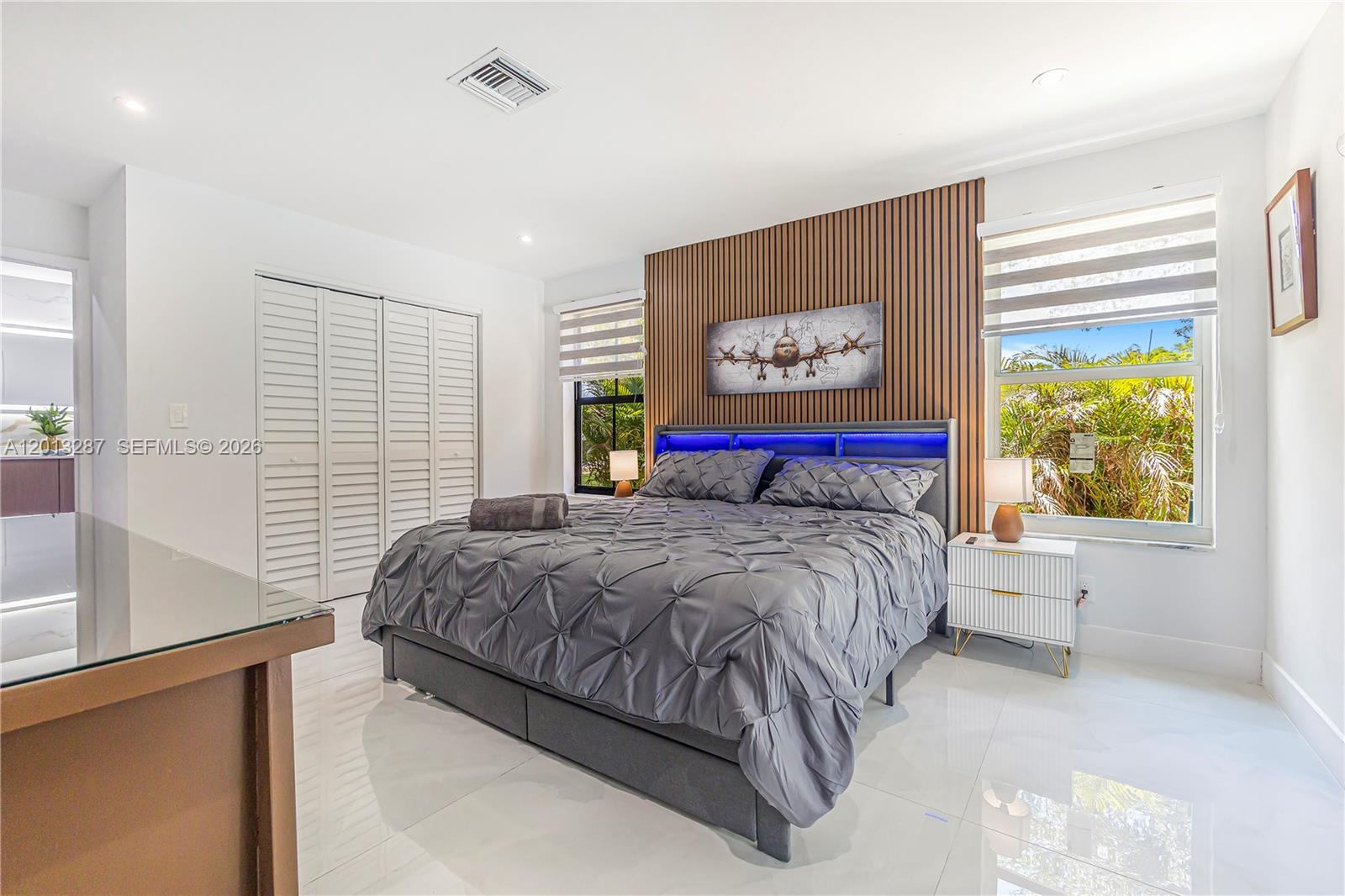 MIAMI LAKES EAGLE NEST SE - Residential