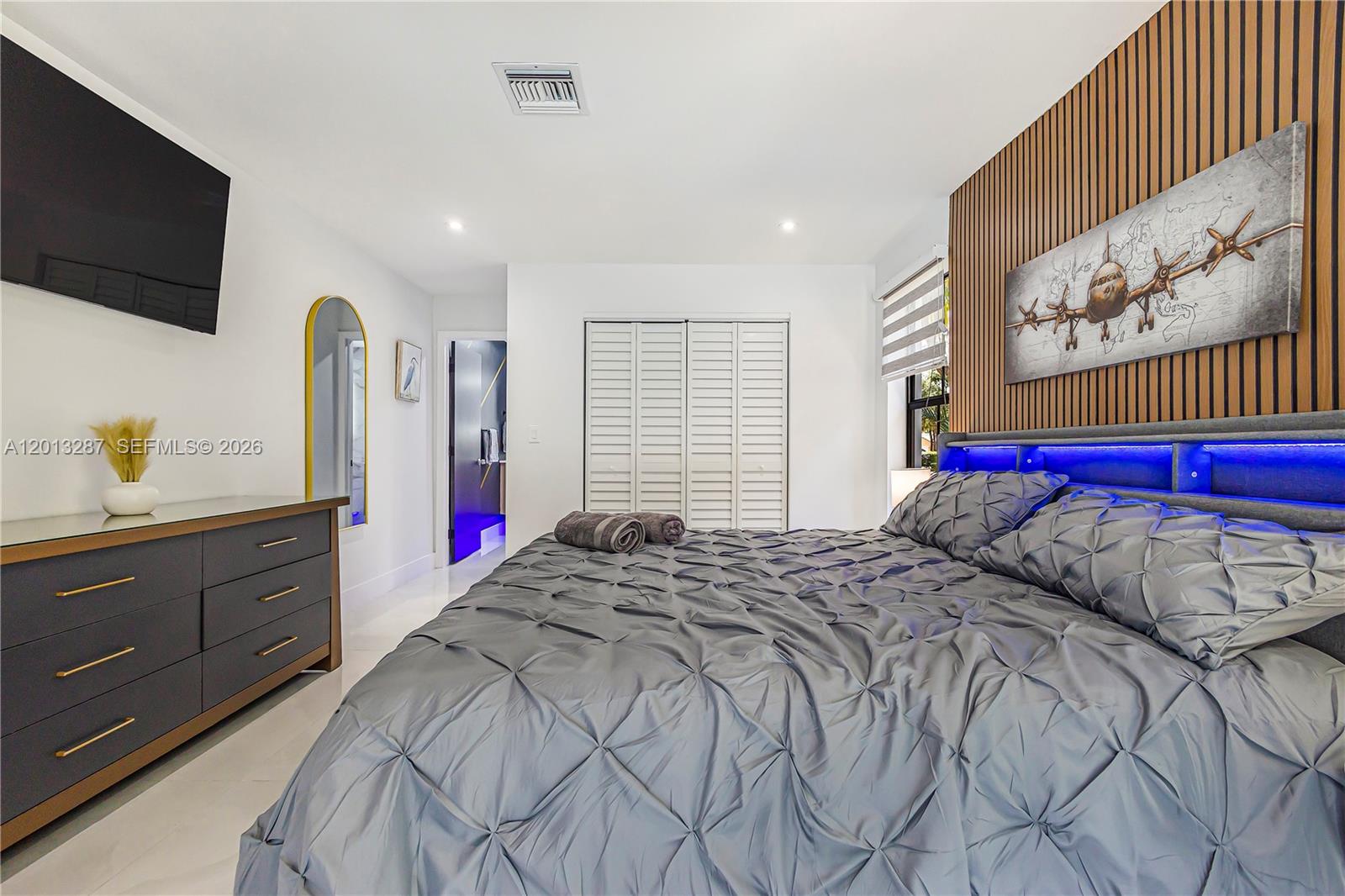 MIAMI LAKES EAGLE NEST SE - Residential