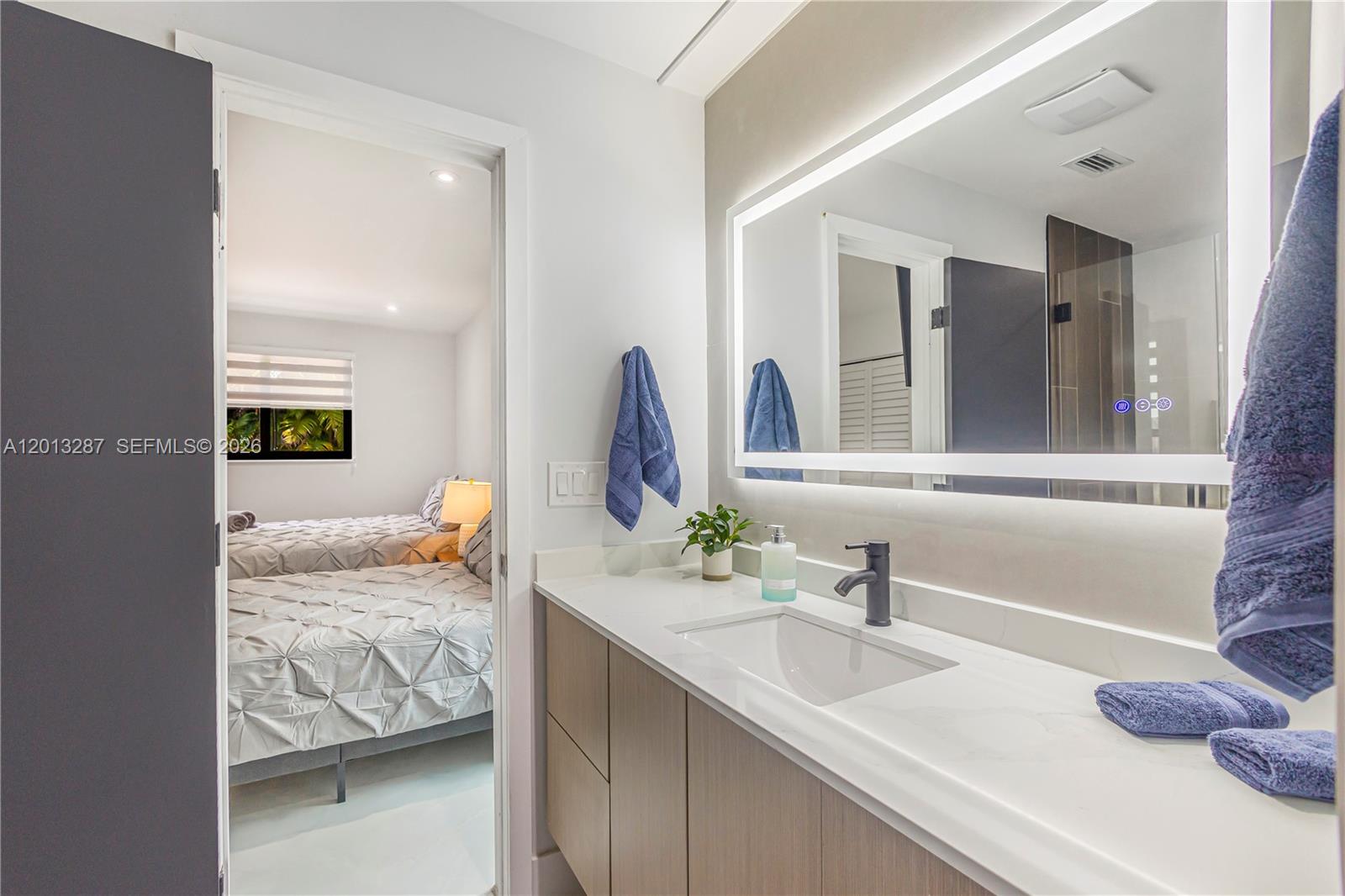 MIAMI LAKES EAGLE NEST SE - Residential