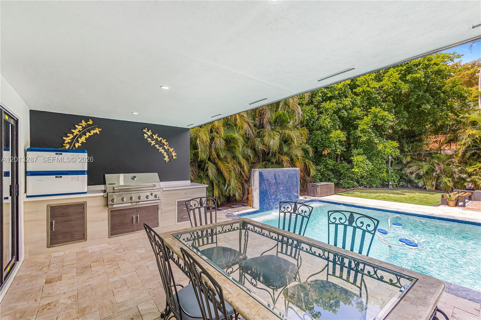 MIAMI LAKES EAGLE NEST SE - Residential