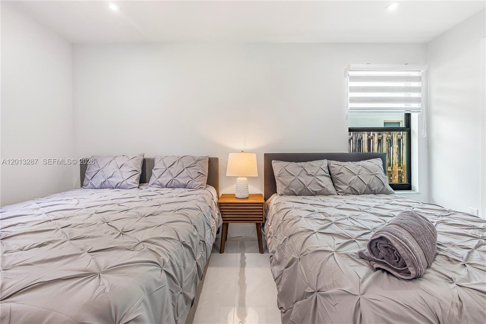 MIAMI LAKES EAGLE NEST SE - Residential