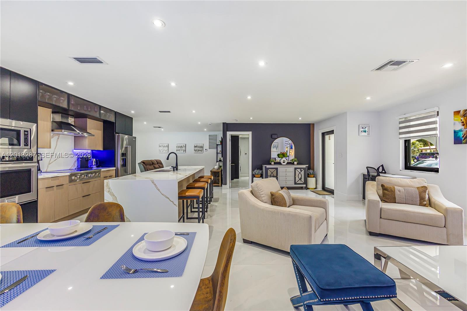 MIAMI LAKES EAGLE NEST SE - Residential