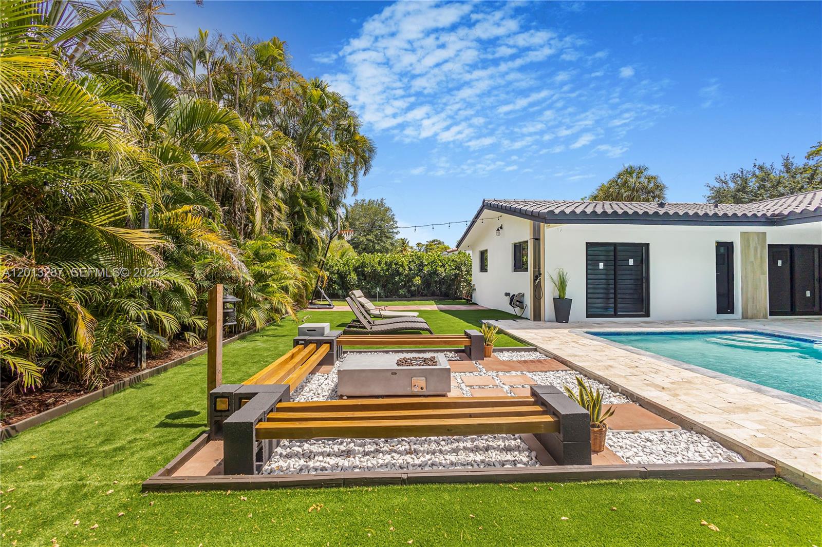 MIAMI LAKES EAGLE NEST SE - Residential
