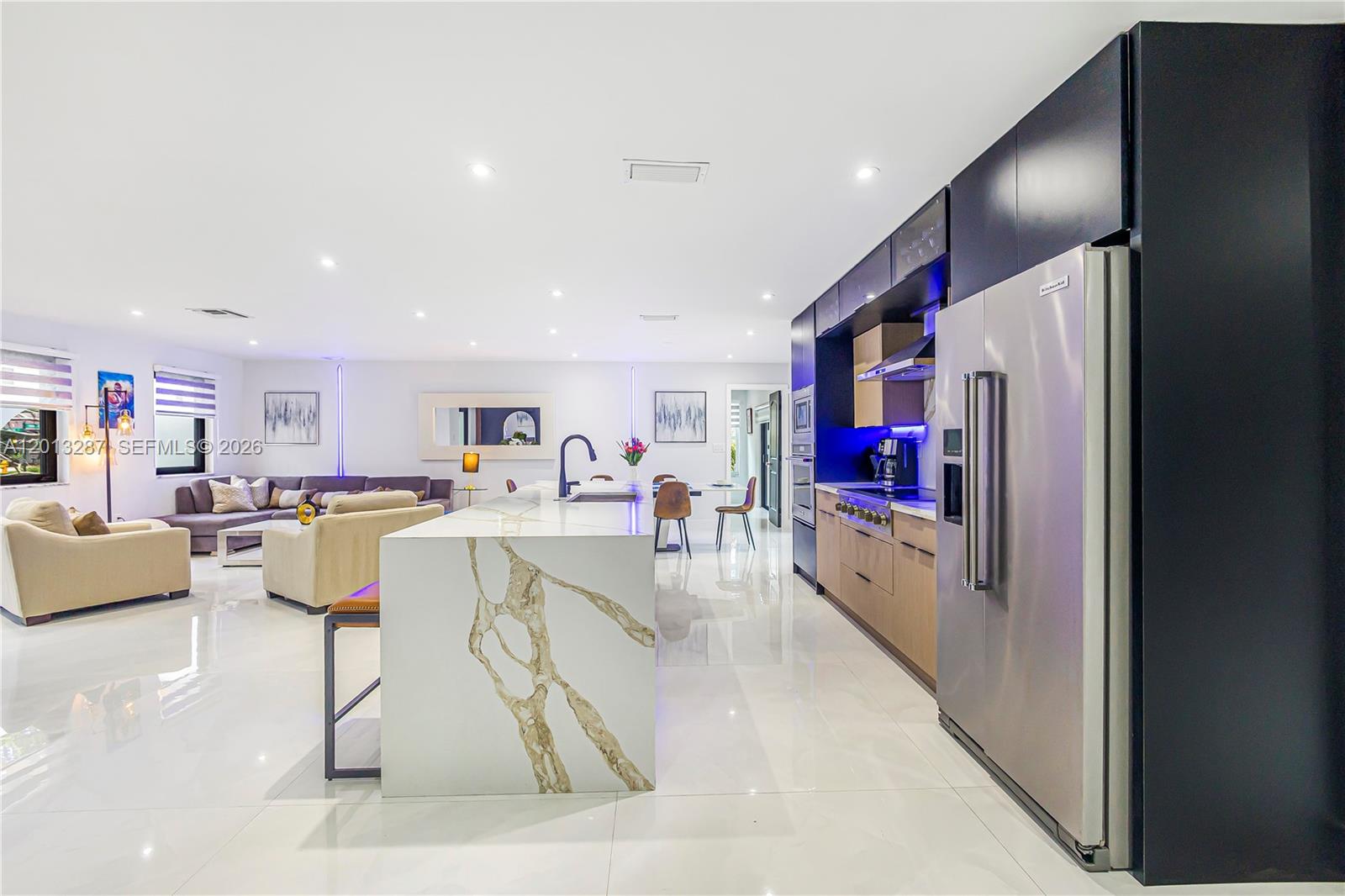 MIAMI LAKES EAGLE NEST SE - Residential