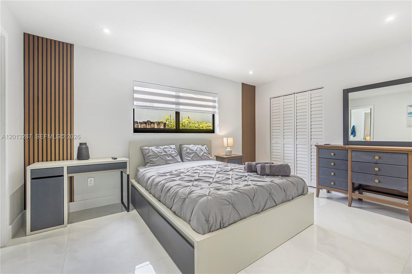 MIAMI LAKES EAGLE NEST SE - Residential