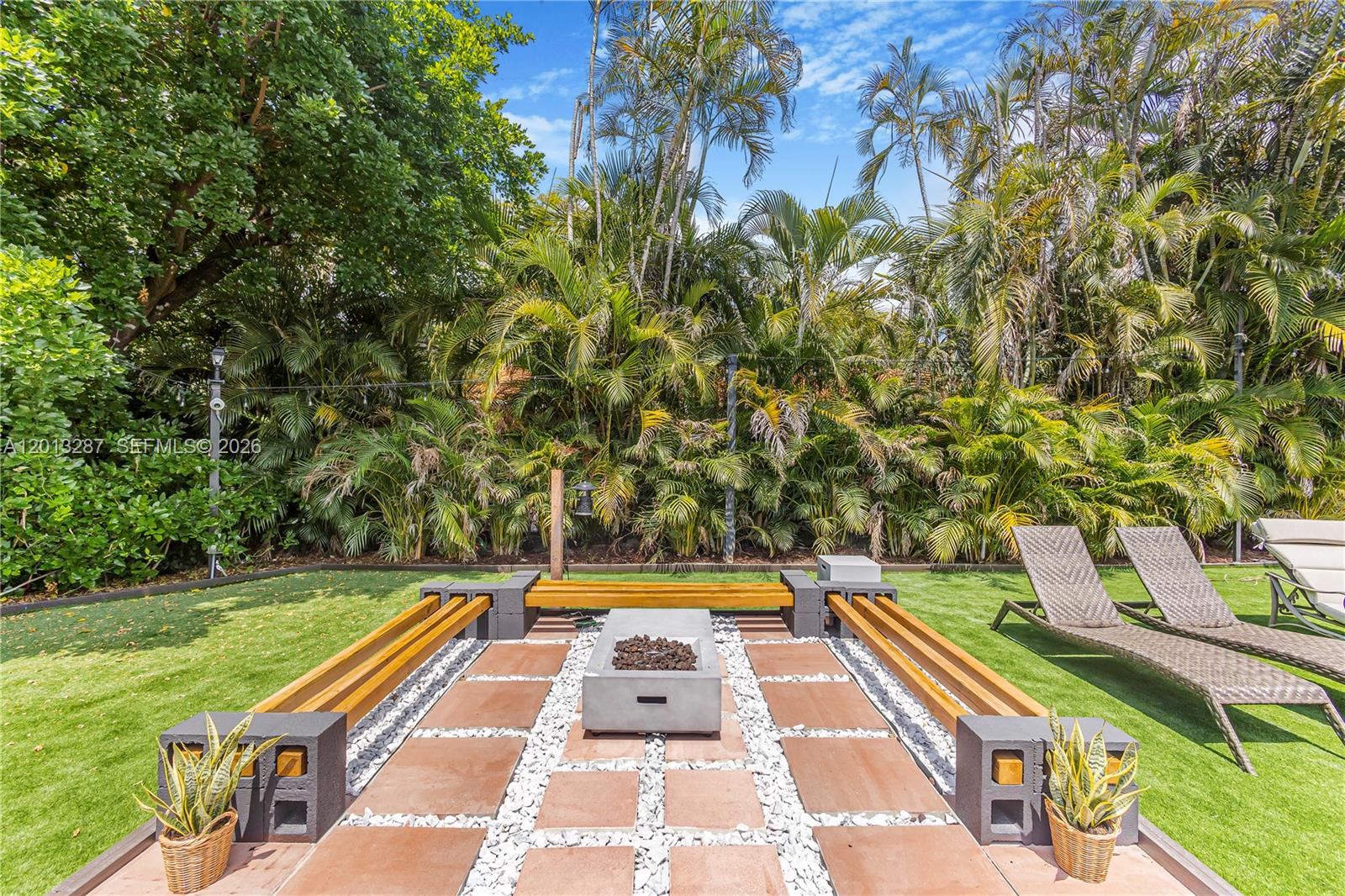 MIAMI LAKES EAGLE NEST SE - Residential