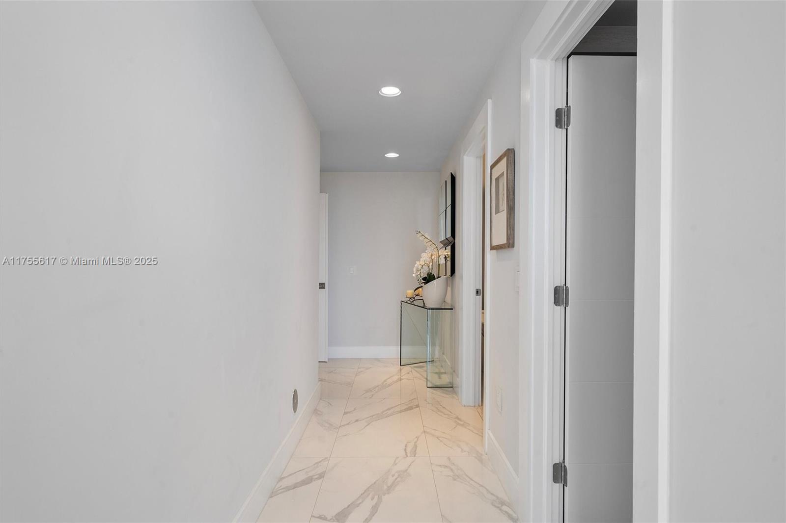 MARINA PALMS RESIDENCES S - Residential