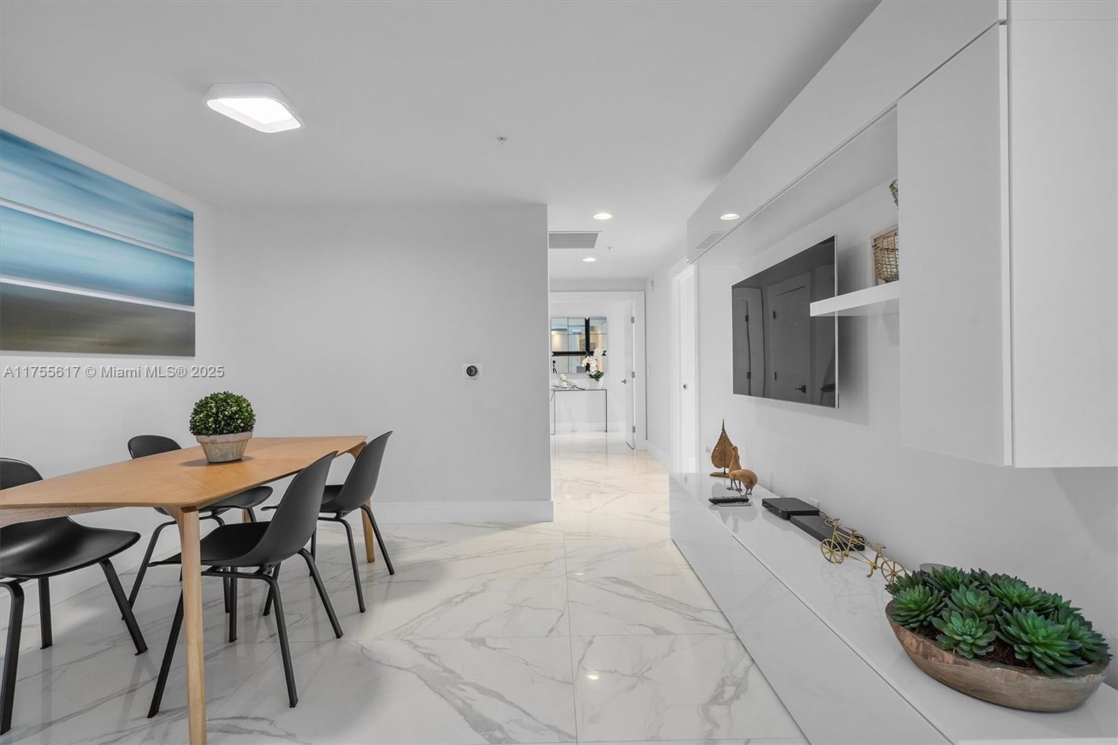 MARINA PALMS RESIDENCES S - Residential