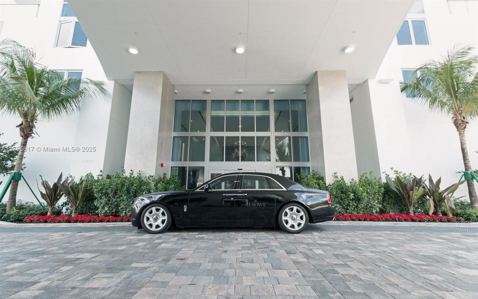 MARINA PALMS RESIDENCES S - Residential